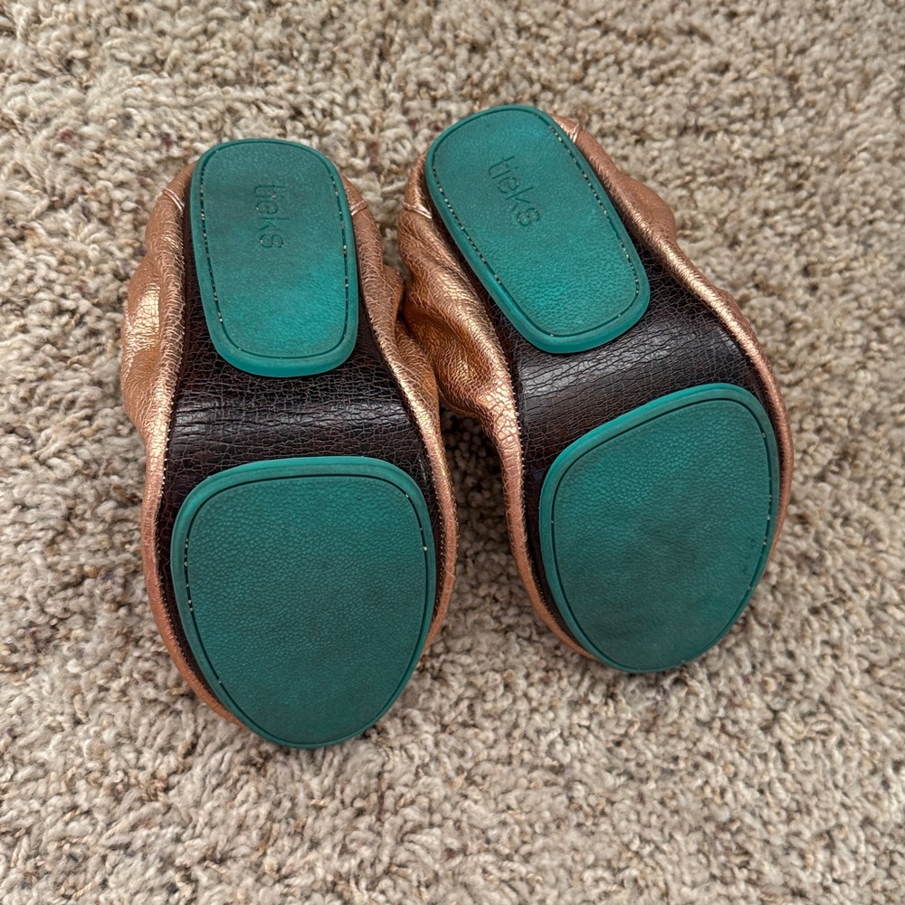 Tieks Women's Rose Gold Glam Metallic Copper Ballet Flats - Picture 8 of 15